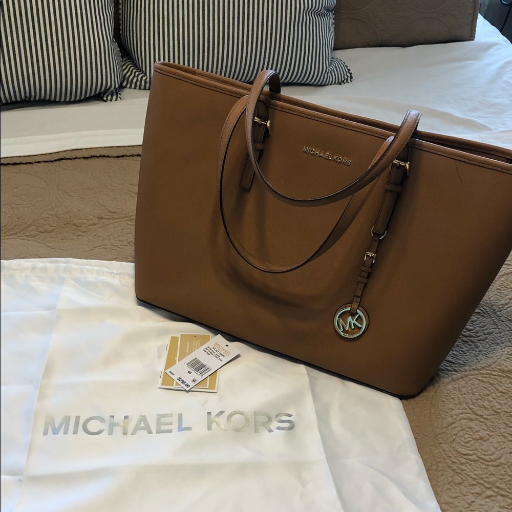 Michael Kors Jet Set travel bag